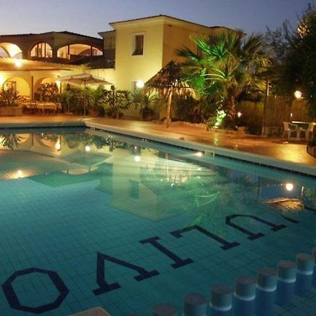 Hotel L'Ulivo Girasole Eksteriør billede