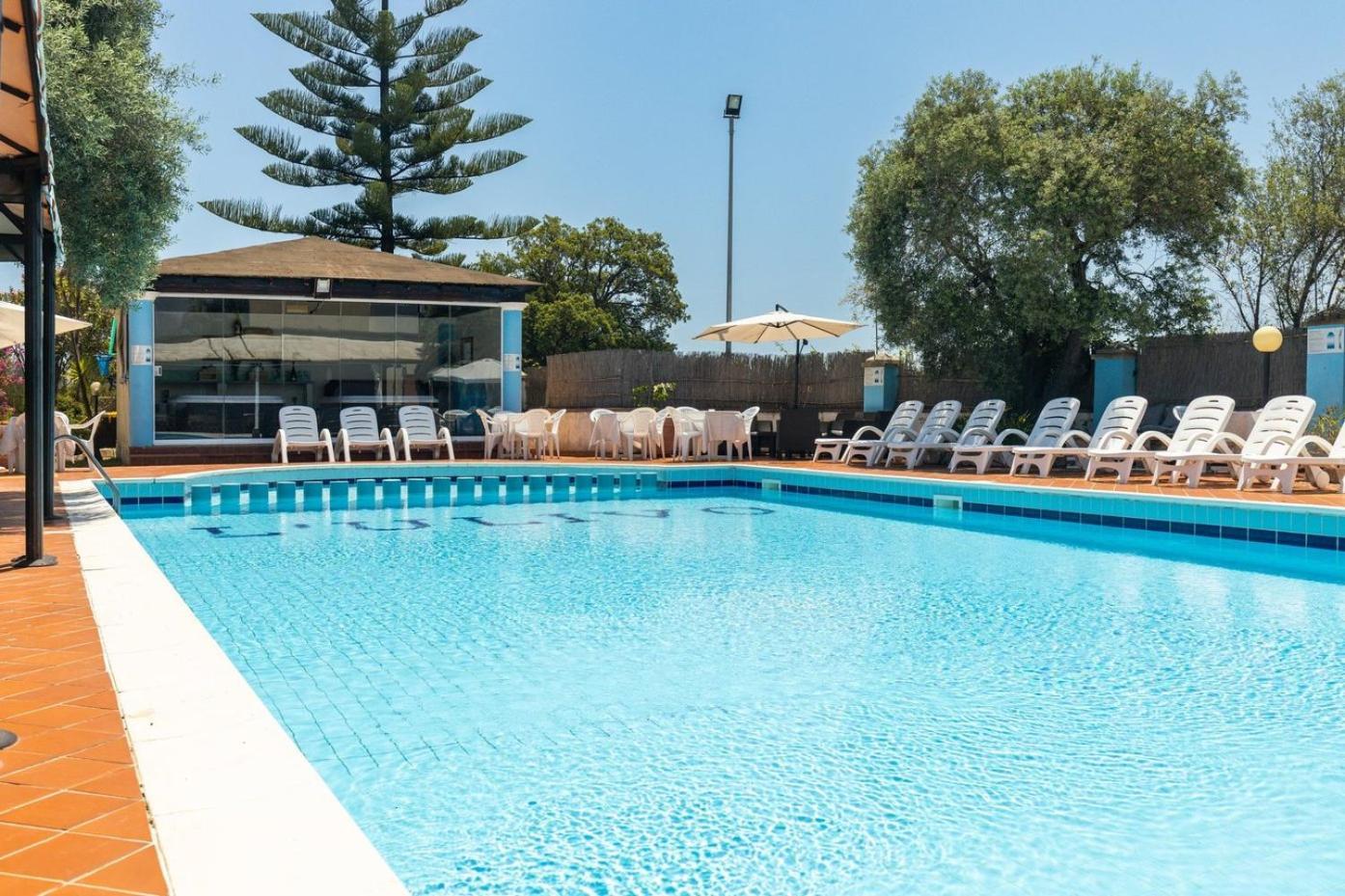 Hotel L'Ulivo Girasole Eksteriør billede