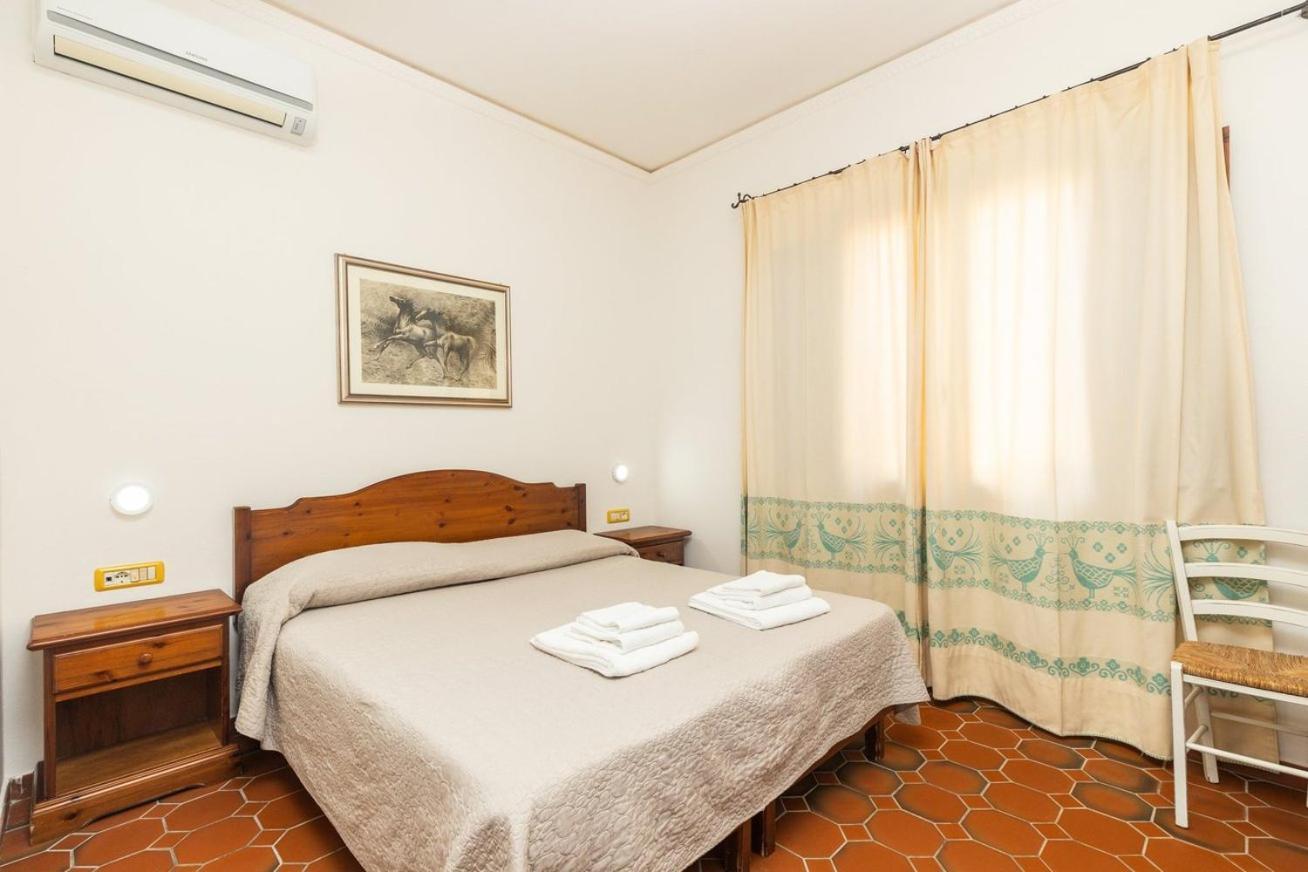 Hotel L'Ulivo Girasole Eksteriør billede