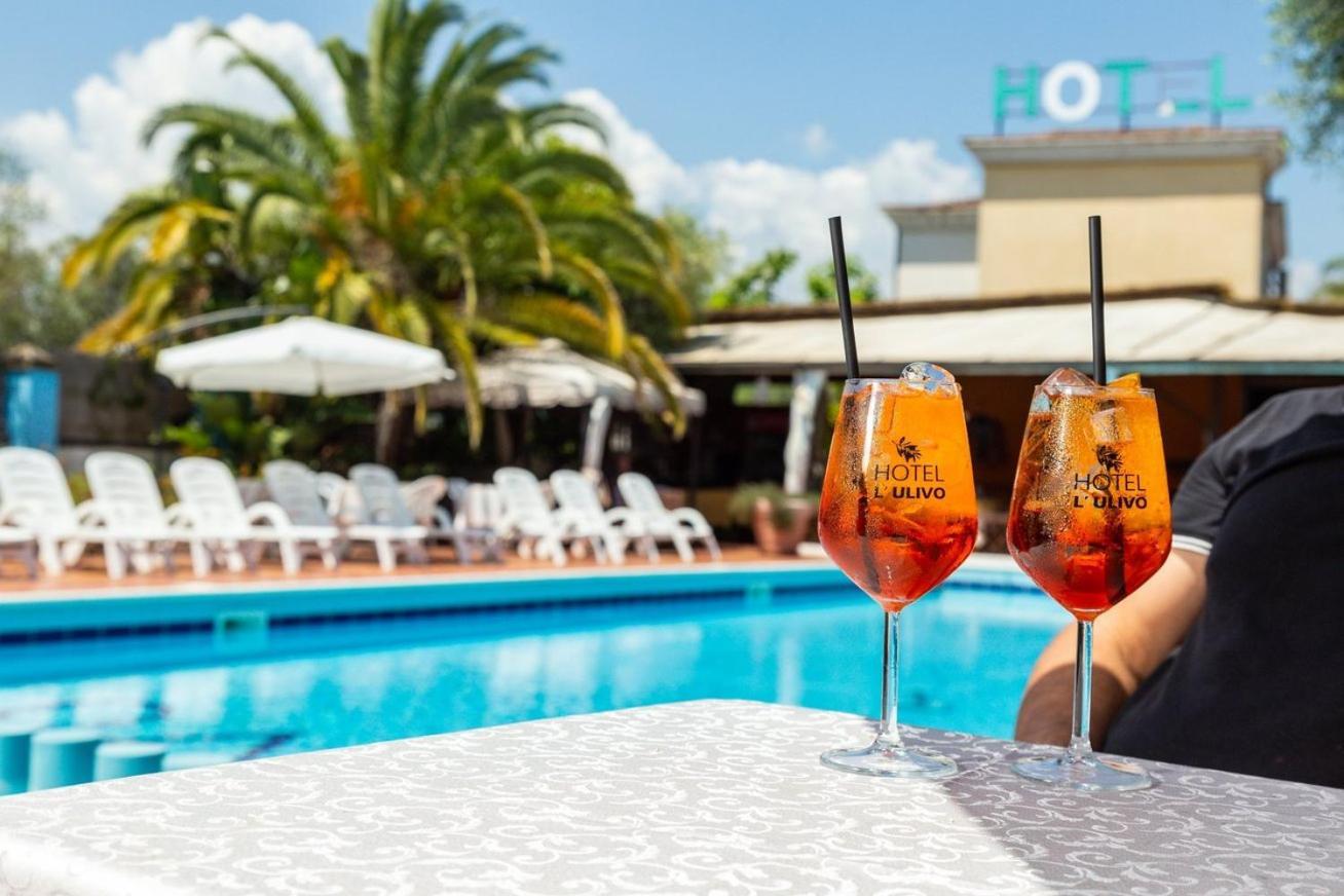 Hotel L'Ulivo Girasole Eksteriør billede